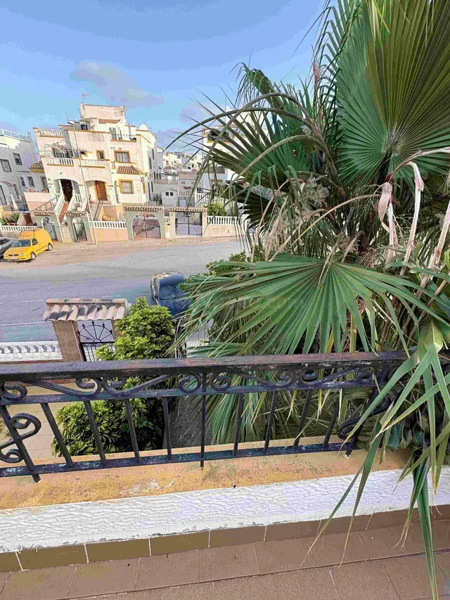 Atractivo Pareado en Orihuela Costa - Ideal para Vivir o Vac - foto 4