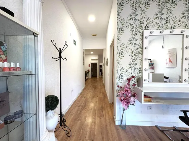 Traspaso de centro de estética en Quart de Poblet — 7