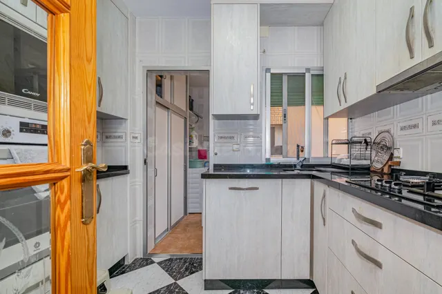 Elegante Piso en la Exclusiva Zona Iliberis de Atarfe — 13