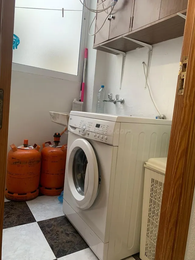 Amplia Vivienda en Pleno Centro con 3 habitaciones - foto 5