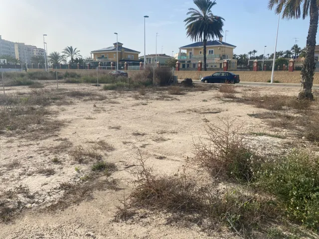 Exclusiva Parcela de 250 metros en La Torreta, Elche — 33