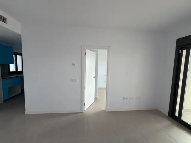 Piso con vista al Mar 300 m del mar. El residencial es el lugar perfecto para disfrutar de la vida frente al mar — 14