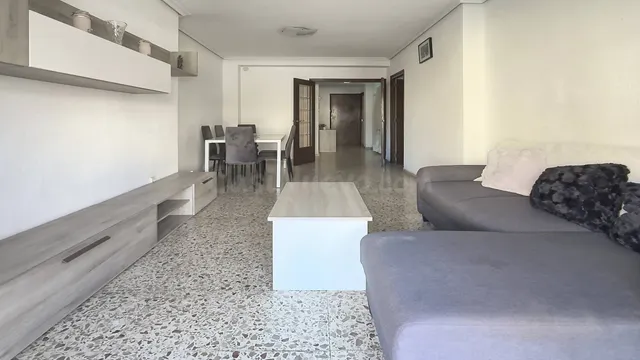 Piso en venta en Calle de Tomàs Ortuño