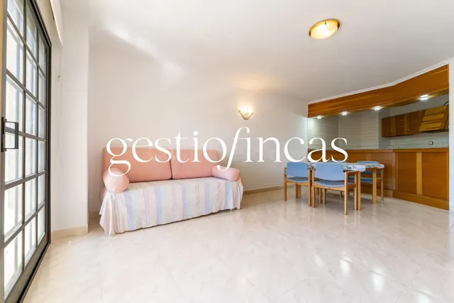 ¡Vive junto al mar en una de las zonas más privilegiadas de Cambrils! Piso con terraza y parking a pocos pasos de la playa de la Llosa en Cambrils — 5
