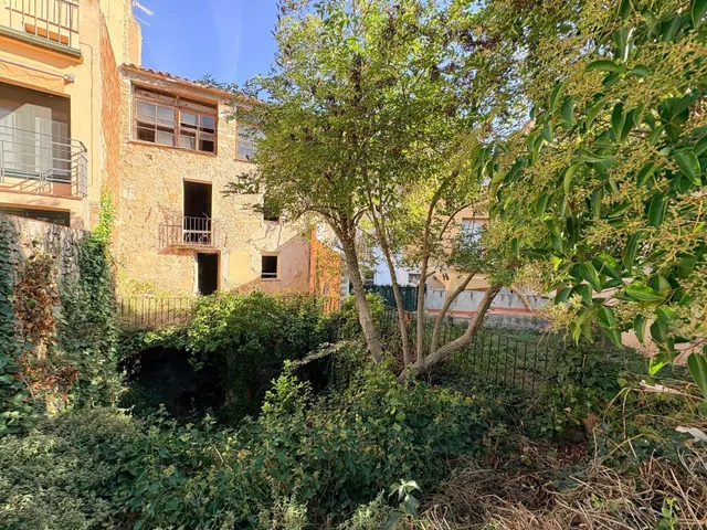 Oportunidad!! Casa grande esquinera a Santa Coloma de queralt por 105.000eur con muchas posibilidades. — 38