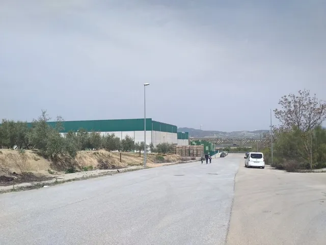PARCELAS DE USO INDUSTRIAL  UBICADAS EN EL PP-3-I DE LACHAR — 4