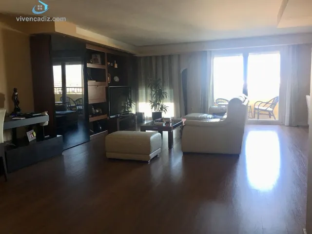 GRAN PISO DE LUJO  FRONTAL AL MAR CANALEJAS — 3