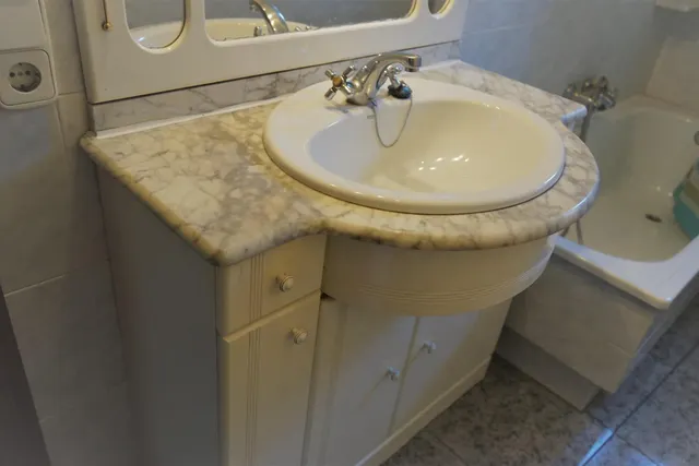 Piso en pleno centro de Requena, listo para entrar a vivir — 4