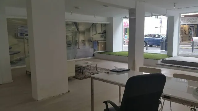 EN VENTA LOCAL COMERCIAL EN LOS CRISTIANOS — 5