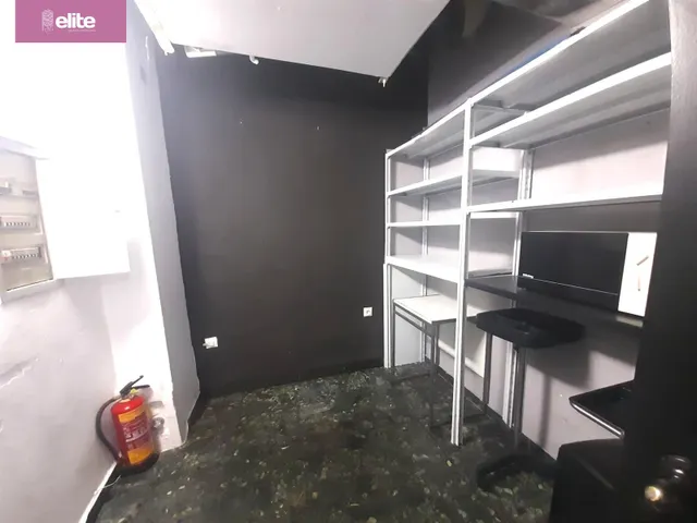 MAGNIFICO LOCAL COMERCIAL EN LA PLAZA DEL CABALLO — 11