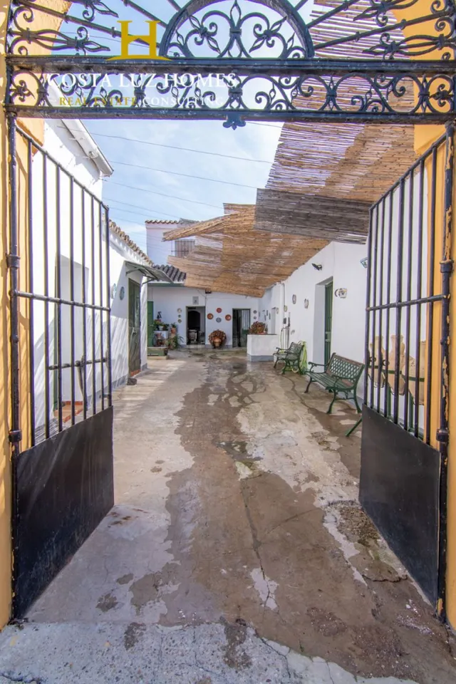 CASA DE CAMPO EN ARCOS DE LA FRONTERA - foto 5