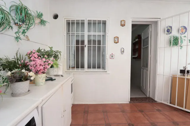 Piso en venta junto a calle Ángel Bruna de 110 m2, 3 dormitorios, baño y aseo, balcon y terraza acristalada — 37