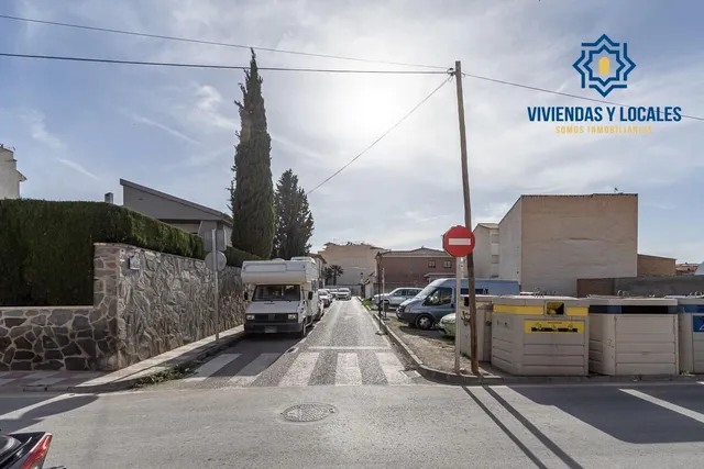 ¡Oportunidad única! Solar en venta en Churriana de la Vega — 9