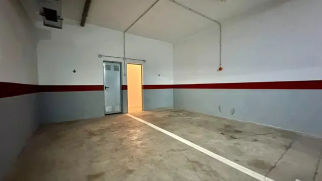 Piso exterior de 3 dormitorios y 2 baños con garaje y trastero en Avenida Buenos Aires. — 44