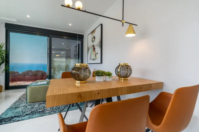 Apartamento de lujo con vistas al mar en Benidorm. — 24