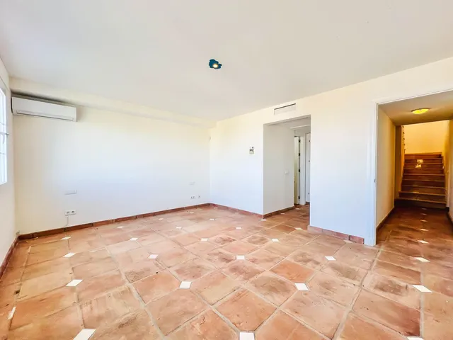 Chalet 4 habitaciones 565m² en venta - Universidad - Los Lirios — 40