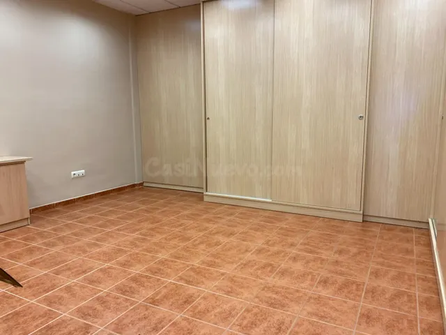 LOCAL AQUILER OFICINAS - foto 2