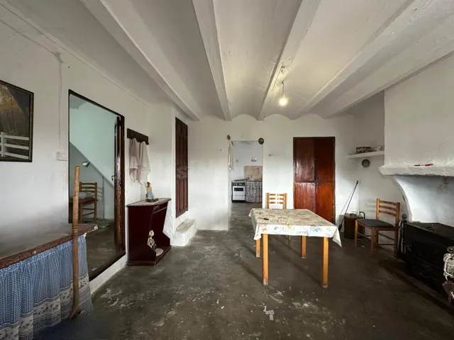 Casa de campo rústica con gran extensión de terreno en La Ga - foto 4