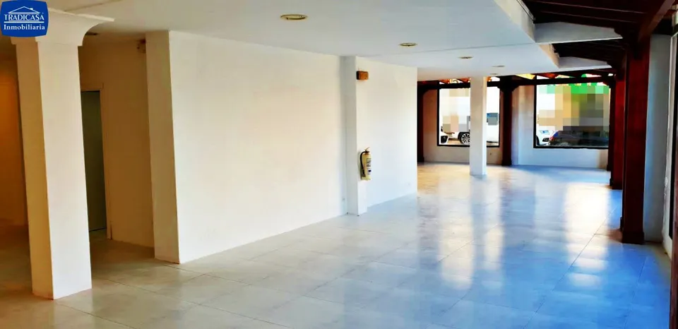 ALQUILER DE LOCAL 700M2 CENTRO DE JEREZ