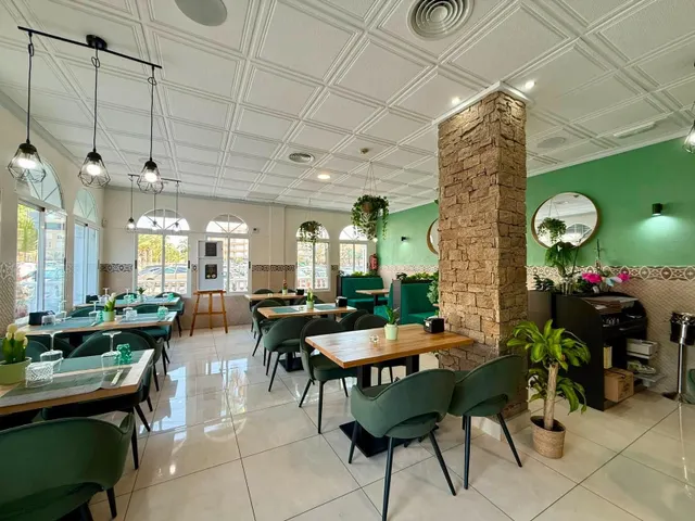 Local comercial 101m² en venta - Los secanos — 12