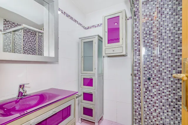 Luminoso piso de 2 dormitorios con garaje y terraza acristalada — 10