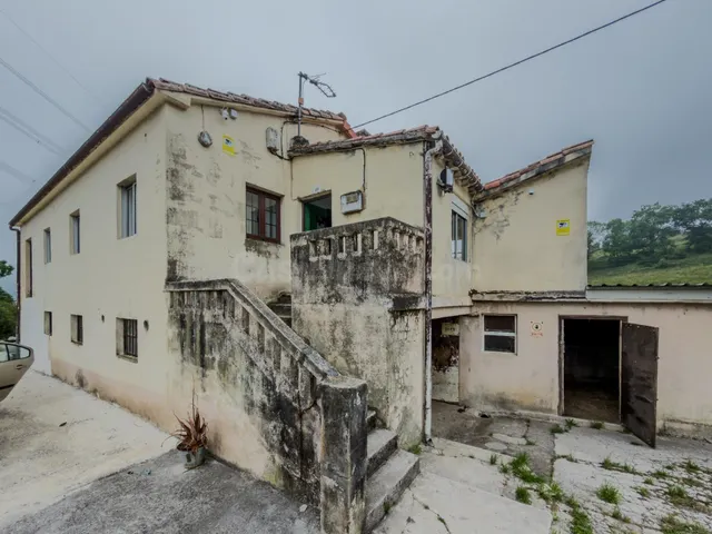 Casa Independiente de Pueblo Barrio La Collada Entrambasagua - foto 4