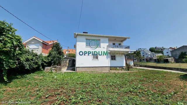 Casa para reformar en Montrove, Oleiros – 244 m2 sobre parcela de 1.041 m2 segregable — 7