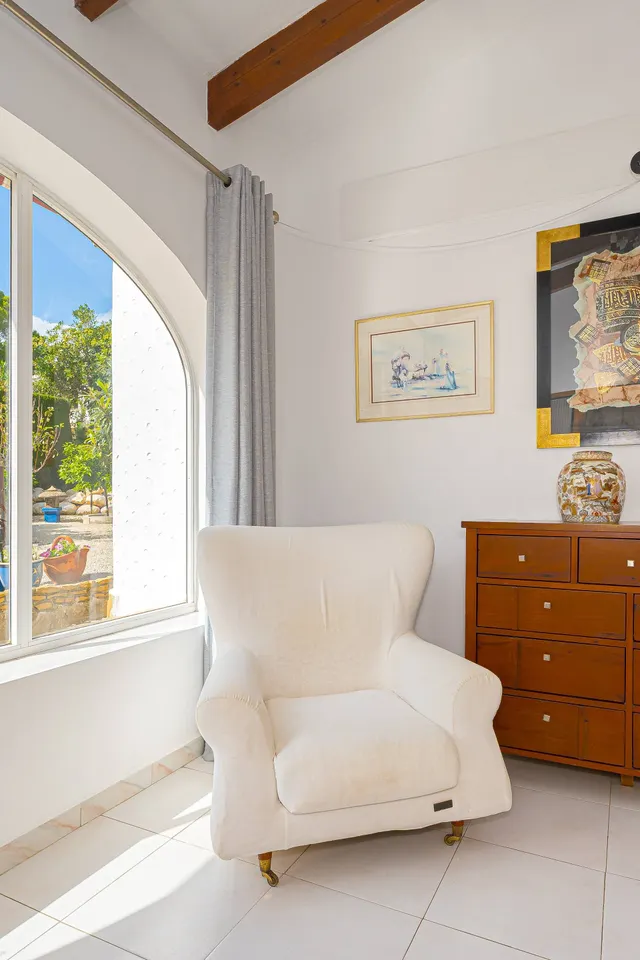 Villa Montgó. Villa tradicional en venta en las laderas del Montgó, entre Dénia y Jávea. — 15