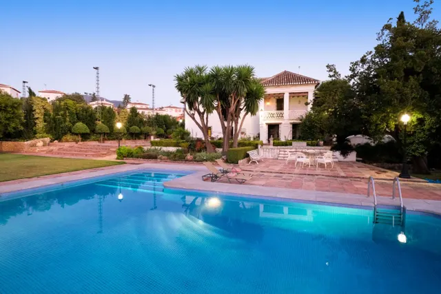 CASA DE LUJO EN LA ZUBIA — 26