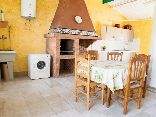 Casa con terreno 2 casas más y piscina privada. — 14