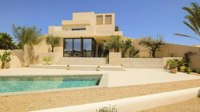 Villa 4 habitaciones 350m² en venta - La marina — 30
