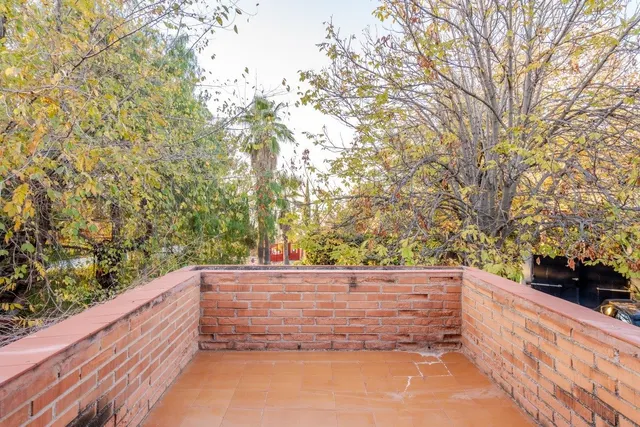 chalet independiente con la mejor parcela en la prestigiosa  urbanización de el serrallo — 47