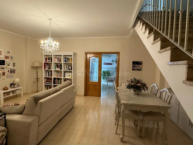 ALG128 - CASA DE 268M2 EN LA CALLE FUSTERS DE ALGEMESÍ - foto 4