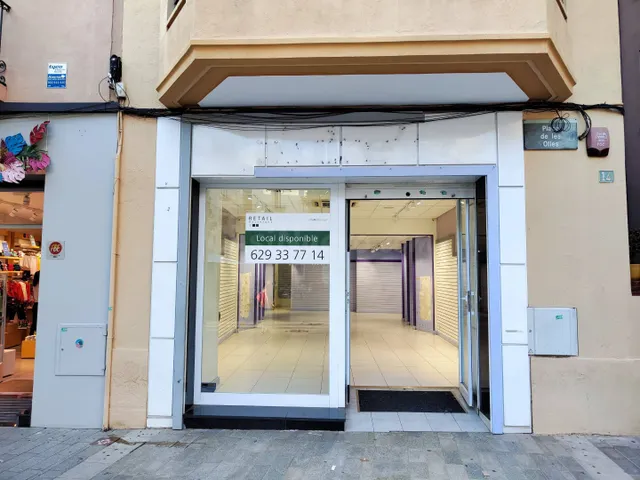 Local en Pl de les Olles, 14, Granollers - foto 3