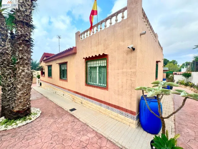 Villa con piscina-1285LM — 25