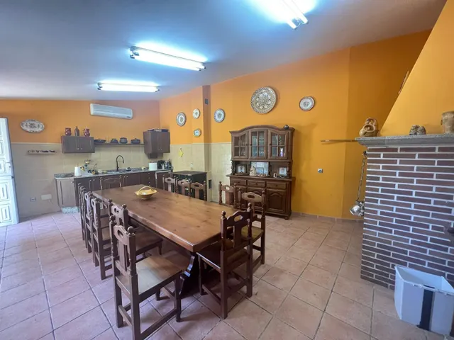 ESPECTACULAR FINCA CON CHALET A 5 MIN DE PONFERRADA — 47