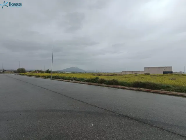 Terreno industrial de 4.096 metros — 7