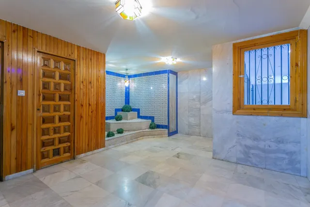 TRATESTERO EN VENTA EN EL CENTRO DE GRANADA — 9