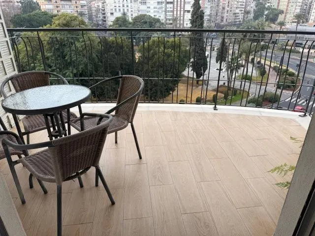 Venta de piso 5 dormitorios en la Plaza Circular
