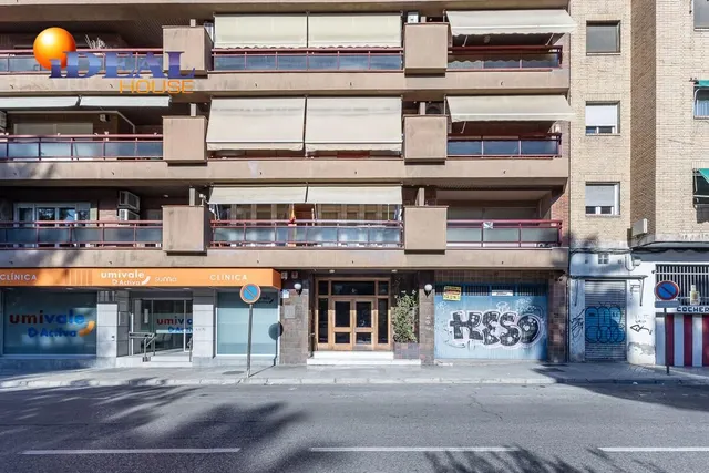 TRASTERO EN VENTA JUNTO CONSTITUCIÓN — 2