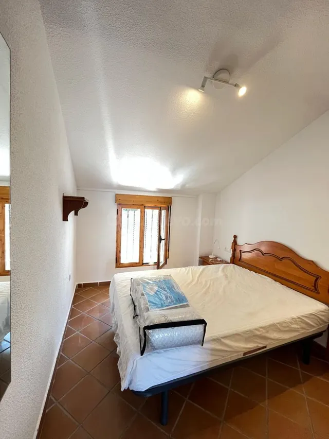 APARTAMENTO EN ALQUILER EN EL ALBAYZIN - foto 4