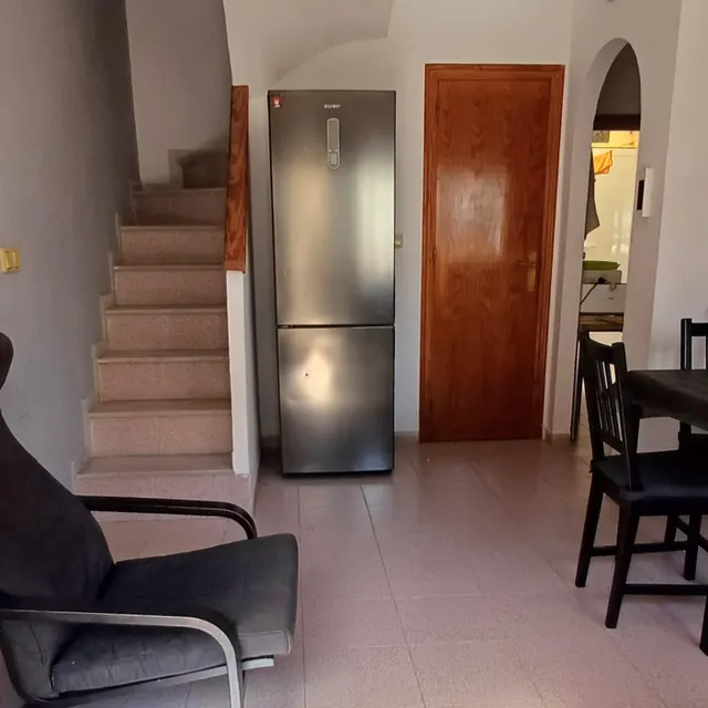 Amplia vivienda en urbanización con aparcamiento y piscina — 5