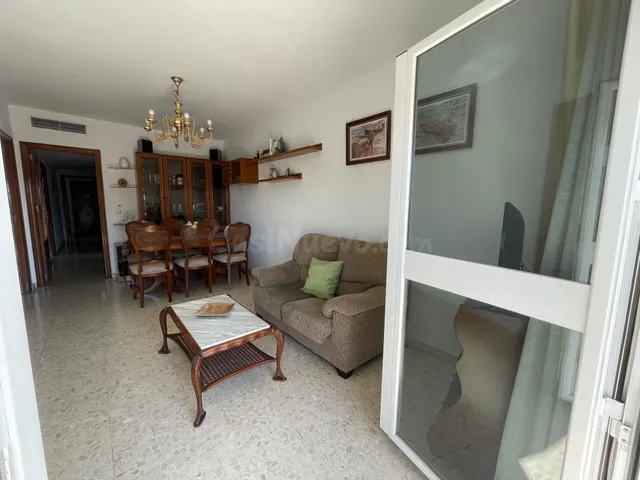 TERRAZA AL SUR, MUCHA LUZ, 4 DORMITORIOS… ¡Y GARAJE! — 4