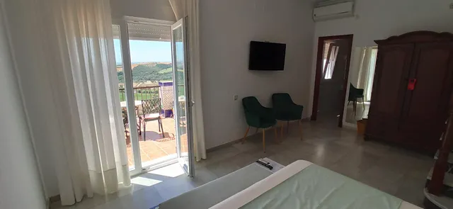 PRECIOSO HOTEL, TOTALMENTE REFORMADO EN ARCOS DE LA FRONTERA — 29
