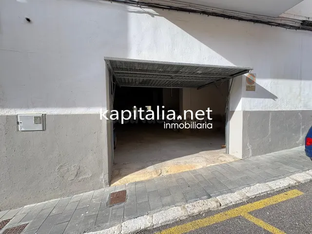 PLANTA BAJA DIAFANA IDEAL PARA CONVERTIR EN VIVENDA A LA VEN