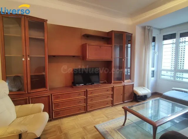 Amplia vivienda en el corazón de Burgos por solo 215.000€ - foto 3