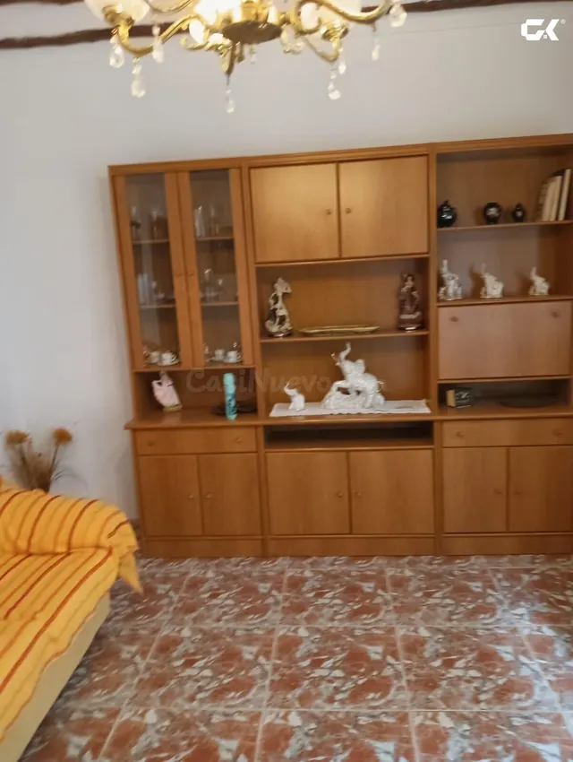 Casa de pueblo en Zarcilla de Ramos: cinco dormitorios, estufa de leña y un patio para vivir fuera — 2