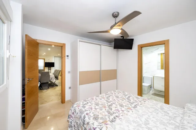 Dúplex de 4 dormitorios con vistas al mar, terraza y piscina en Velilla-Taramay — 28