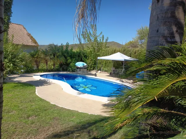 Estupenda casa en Alcolea - foto 2
