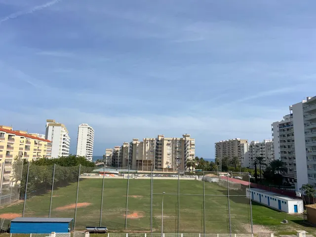 APARTAMENTO  ALQUILER TEMPORAL HASTA EL 30 DE JUNIO — 46
